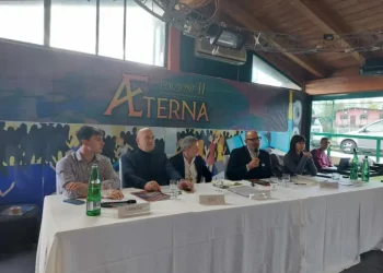 Alemanno “Roma ospiti conferenza di pace”, Rizzo “Fermare la guerra”