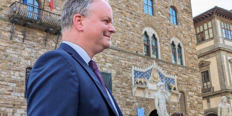 Schmidt ufficializza, ‘mi candido a sindaco di Firenze’