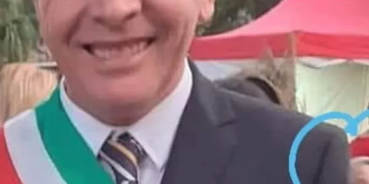 Sindaco di Paternò indagato per mafia, “Io estraneo, piena fiducia”