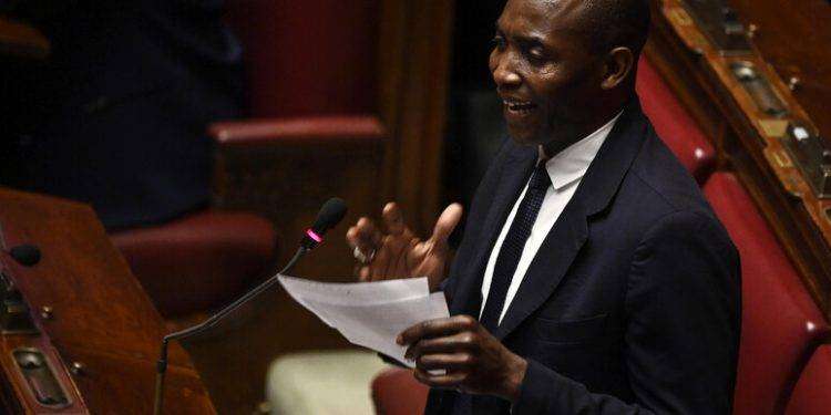 Rinviati a giudizio moglie, suocera e cognati di Soumahoro