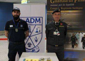 Spiagge sarde depredate, nei bagagli conchiglie e ciottoli