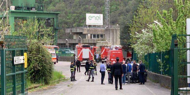 Esplosione nella centrale idroelettrica nel Bolognese, 4 morti, 5 feriti e 3 dispersi