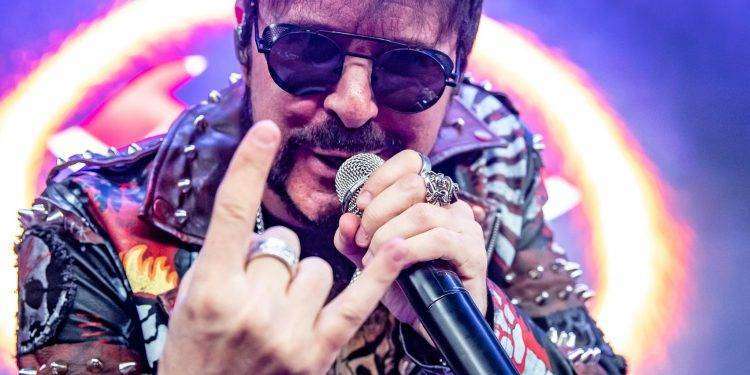 Morto il cantante CJ Snare, era la voce dei Firehouse