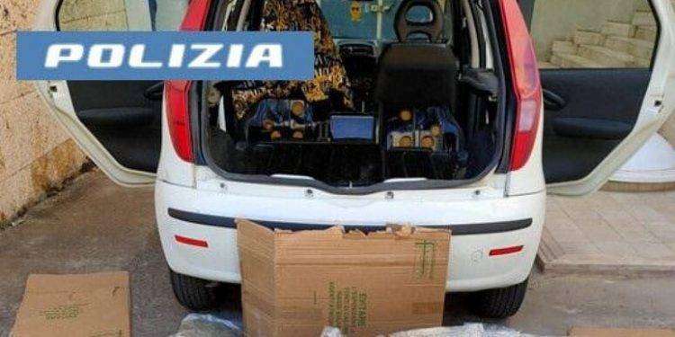 In auto con 31 kg di marijuana, arrestato nel Cagliaritano