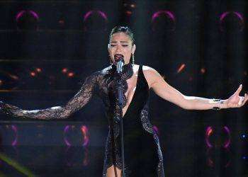 Elodie a Comicon Napoli, dialogo sul palco con Milo Manara