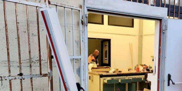 Furto al Comune di Nuoro, rubati attrezzi per giardinaggio