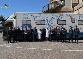 Emergenza sangue, donazione dei finanzieri della Gdf di Cagliari