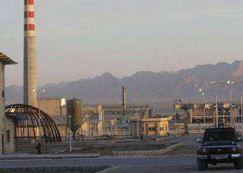 Il regime israeliano lancia l’attacco contro l’Iran, colpita una base militare a Esfahan