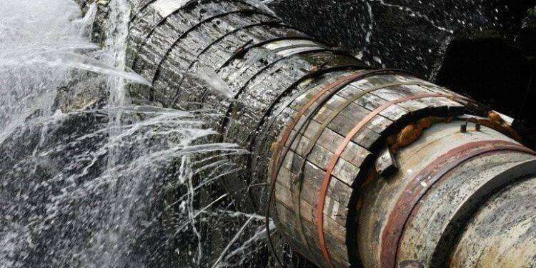 Si rompe una condotta a Cagliari, al lavoro tecnici di Abbanoa