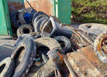 8 tonnellate di rifiuti raccolti dai fondali a La Maddalena