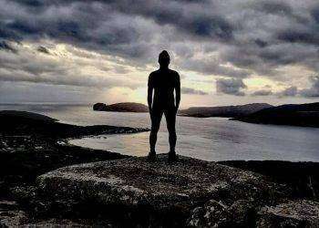 L’Isola Nuda, un viaggio tra arte e diritto alla nudità: tanti gli appuntamenti in Sardegna