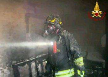 Paura a Settimo San Pietro, abitazione in fiamme: salvati due anziani