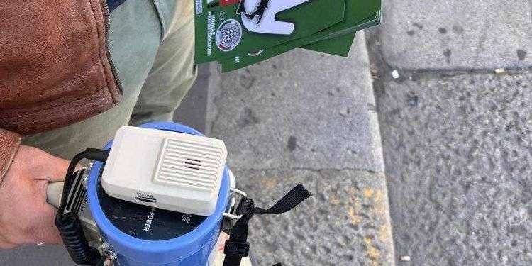 CasaPound: No alle privatizzazioni, blitz in tutta Italia