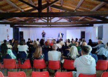 Cambio di casacca e coalizioni larghe, anzi larghissime: l’incoerenza del Movimento Cinque Stelle in Sardegna