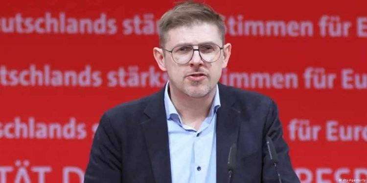 Sassonia, candidato socialdemocratico aggredito durante campagna elettorale: è in gravi condizioni