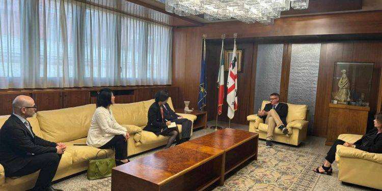Sardegna e Vietnam sempre più vicini. Visita ufficiale dell’ambasciatore in Consiglio Regionale
