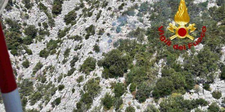 Escursionista in difficoltà a Siniscola, salvato dai Vigili del Fuoco