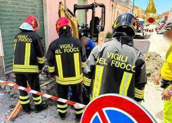 Allarme a Usini per una fuga di gas durante lavori in strada