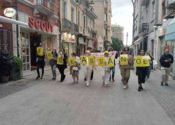 A Cagliari flash mob per Julian Assange