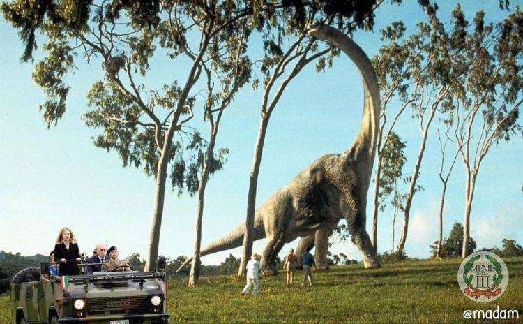 Meloni e il giro a bordo di un mezzo tattico militare: il web si scatena