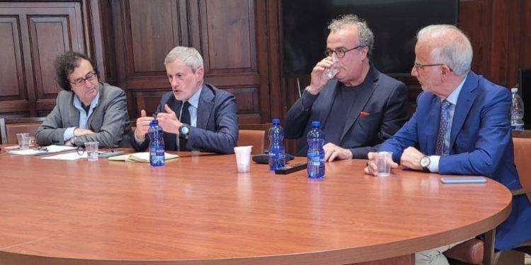 Alemanno a Messina per il no al Ponte: “Indipendenza contro il progetto di Salvini”