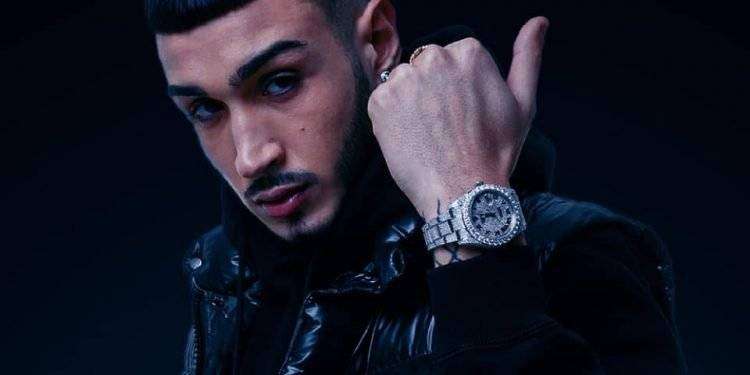 Capo Plaza annuncia il tour estivo, ecco le date