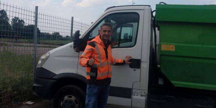 Centra la promozione in Serie C, miracolo del mister-netturbino