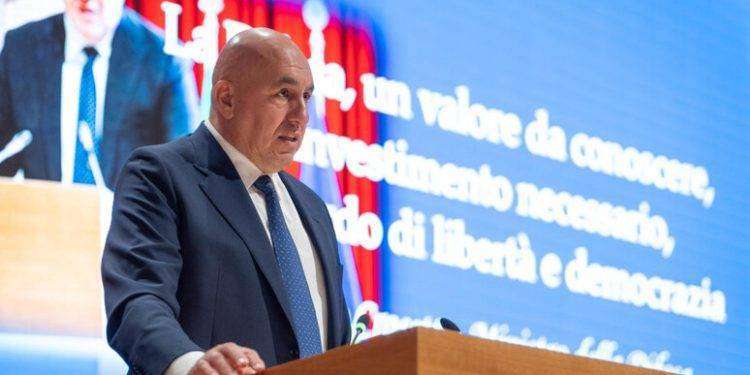 Crosetto ricoverato al San Carlo da Nancy a Roma