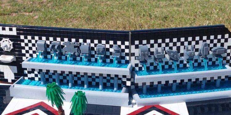 La Fontana dello Zodiaco a Tinnura in un diorama in Lego