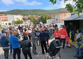 Niente pediatra nel Mandrolisai, mamme in piazza coi passeggini