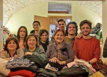 Sassari: contro il caro vita a Sa Domo de Totus ripartono “clothes sharing” e raccolta alimentare