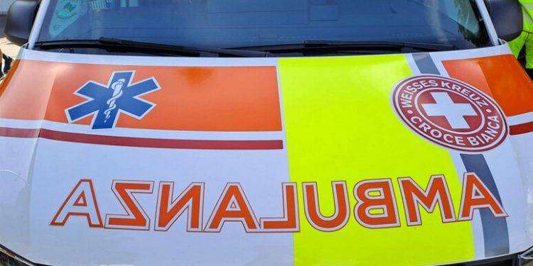 Donna ferita da un colpo di pistola in auto a Roma