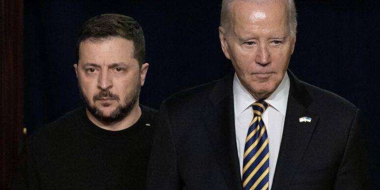 Follia di Biden, i media: “Gli Usa danno ok a Kiev per colpire la Russia”