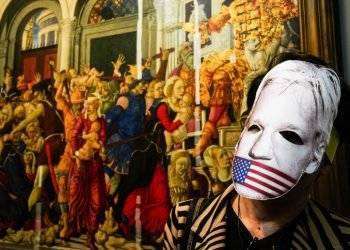 ‘Free Assange’, flash mob nelle sale del museo di Capodimonte