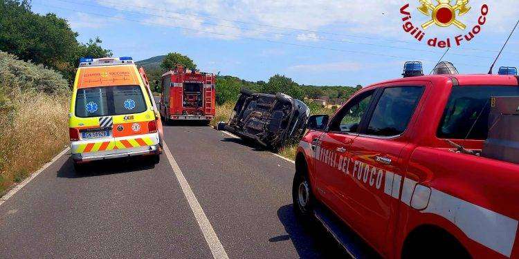 Birori, si ribalta con l’auto: un ferito grave