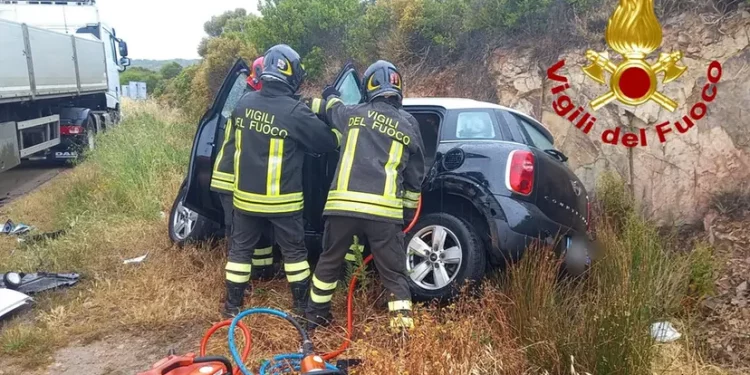 Maltempo in Sardegna, doppio schianto a Santa Teresa Gallura: feriti gravi