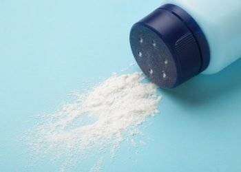 Johnson & Johnson pagherà 6,5 miliardi di dollari per chiudere le cause sul cancro alle ovaie provocato dal talco