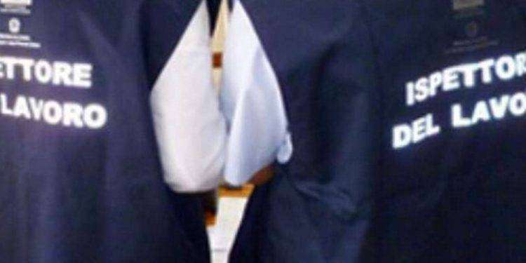 Al night club 12 lavoratori in nero, locale chiuso a Oristano