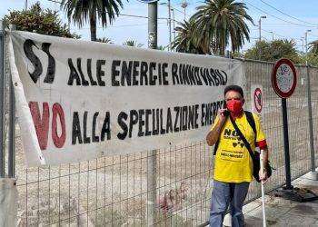 Sit-in in Regione sulle rinnovabili, ‘solo finte rassicurazioni’