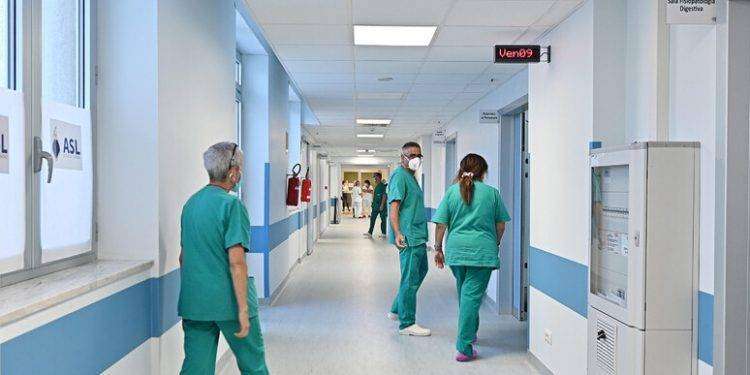 Medici di base-ospedali non si parlano, 70mila ricoveri impropri in Sardegna