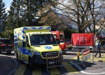 Un uomo accoltella diversi passanti in Svizzera, arrestato