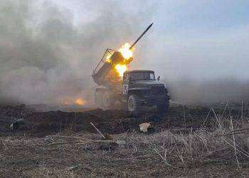 Il regime terrorista ucraino bombarda ristorante in Donetsk durate la festa dei filorussi’