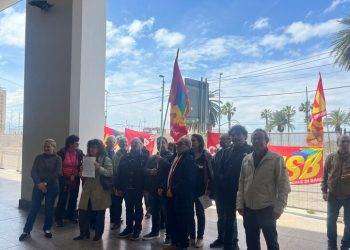 Sit-in dei Cobas a Cagliari, ‘scuola pubblica sotto attacco’