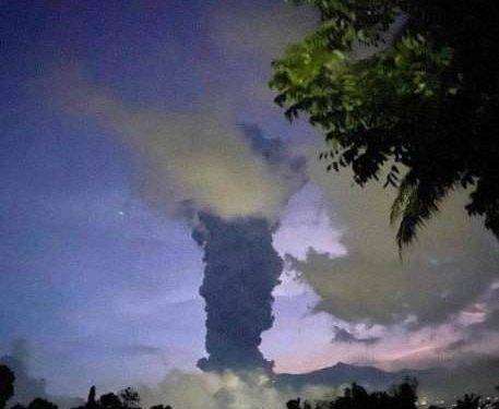 Violenta eruzione nelle Filippine