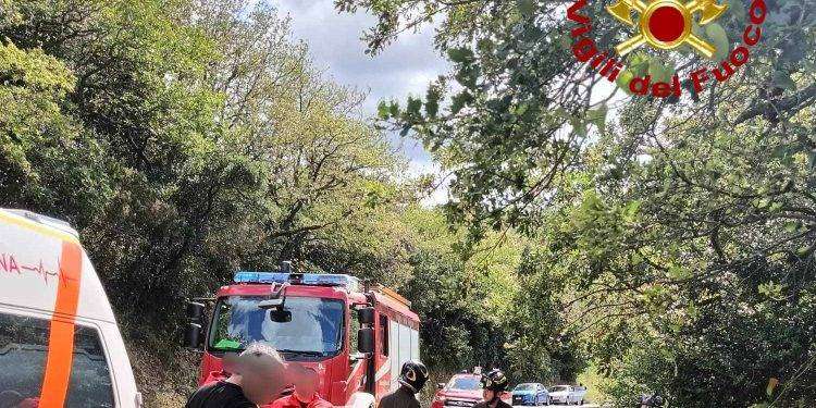 Pattada, motociclista contro un guardrail. Trasportato in elicottero all’ospedale di Sassari