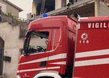 Monastir (CA), incendio abitazione: una persona ustionata