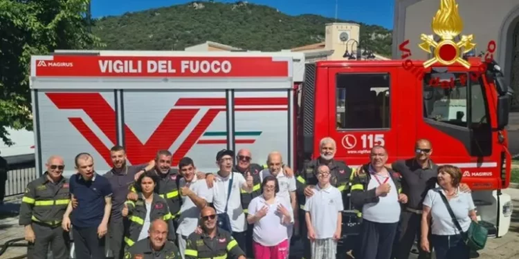 Berchidda, ragazzi con disabilità a lezione dai vigili del fuoco
