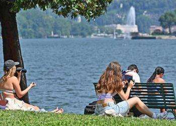 Caldo, allerta gialla in 6 città. La prossima settimana Italia divisa in due