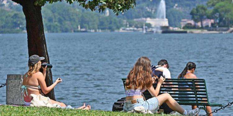 Caldo, allerta gialla in 6 città. La prossima settimana Italia divisa in due