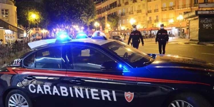 Rapine con spray urticante in centro a Cagliari, due fermi